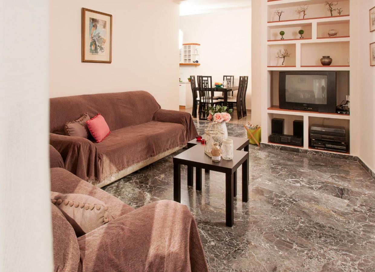 דירות קלמאטה Relaxing Appt. Into The Heart Of Historical Center מראה חיצוני תמונה